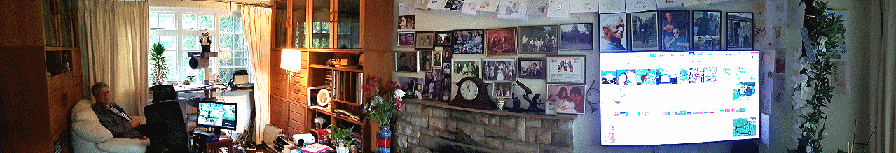 Panoramo photo of June and Robin Lovelock's lounge