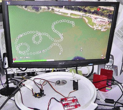 testing the GPS Simulator on Robin's PC feeding GPS data into PICAXE autopilot software